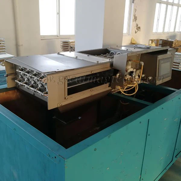 Self-Cleaning Magnetic Grate Separator